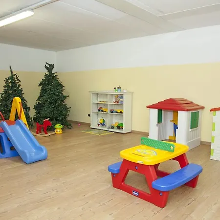 Aparthotel Wellness Di Bosco 4*