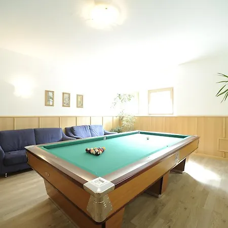 Aparthotel Wellness Di Bosco Teser im Fleimtal